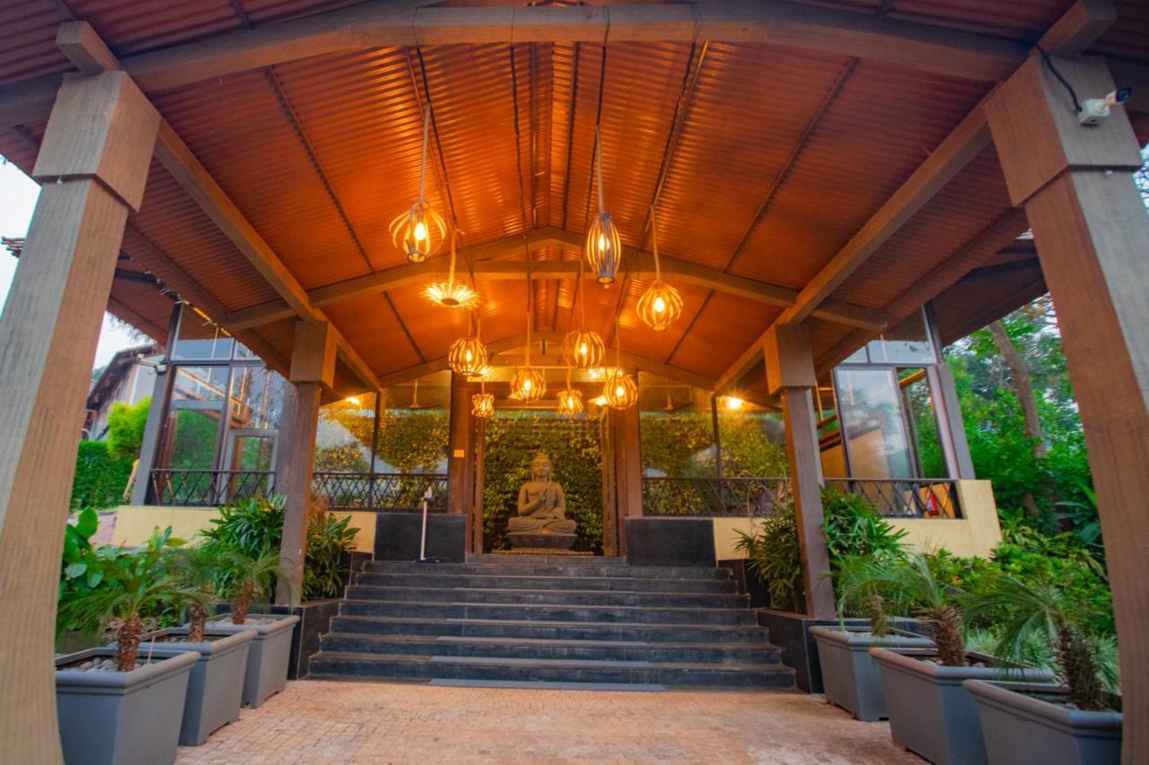 Encore A Boutique Resort Mulshi Eksteriør billede