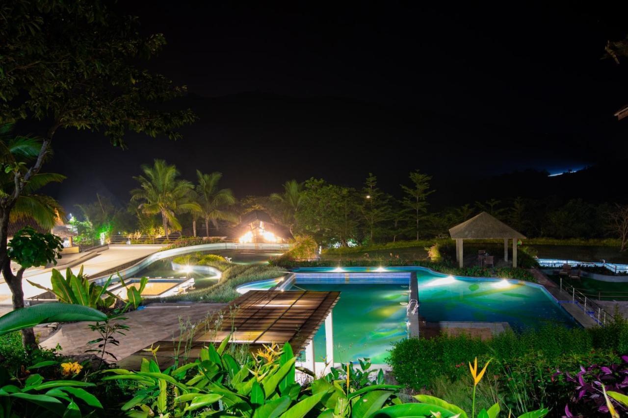 Encore A Boutique Resort Mulshi Eksteriør billede