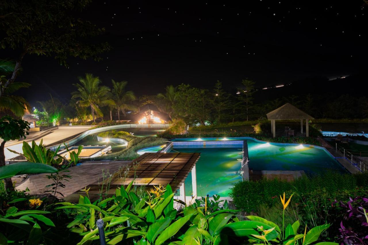 Encore A Boutique Resort Mulshi Eksteriør billede