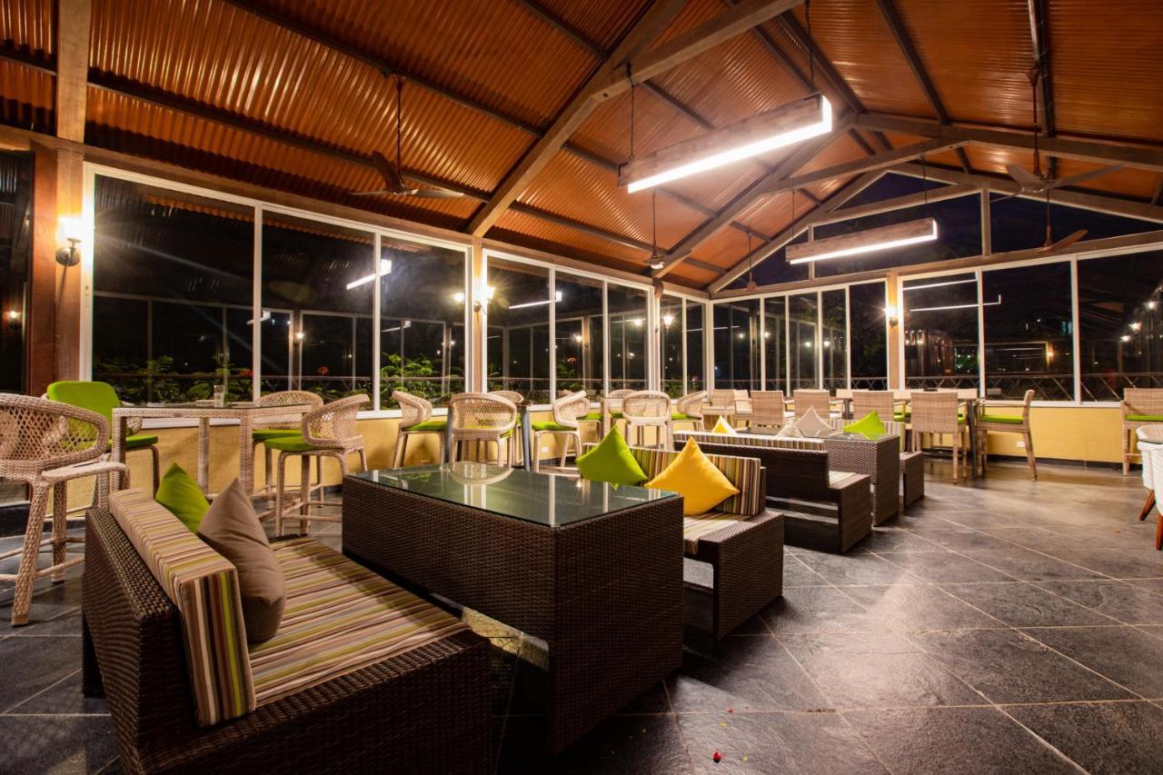 Encore A Boutique Resort Mulshi Eksteriør billede