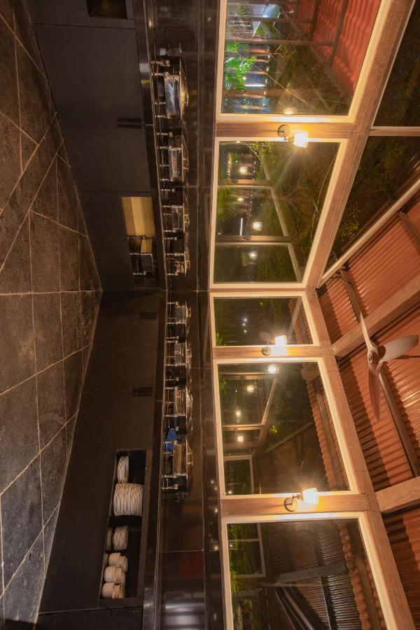 Encore A Boutique Resort Mulshi Eksteriør billede